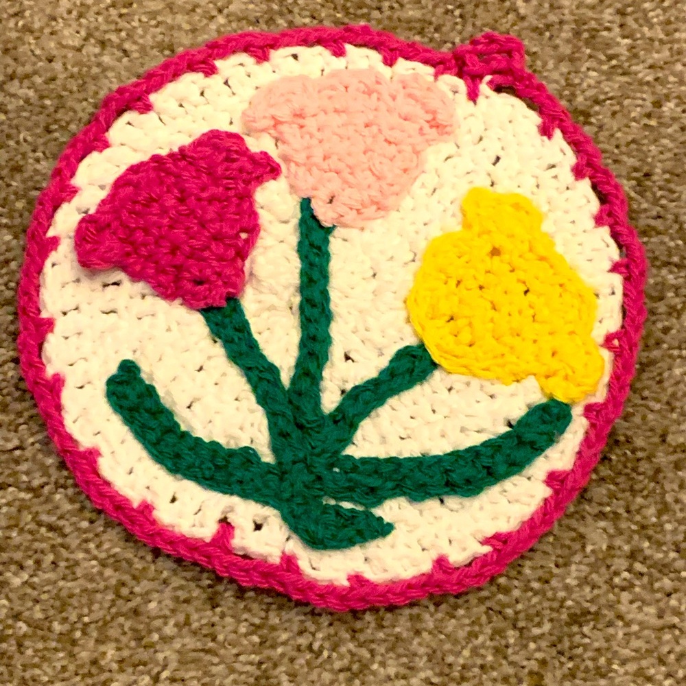 Hand crocheted 3D dishcloth